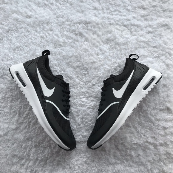 NEW Nike Air Max Thea - **Various Sizes** - Picture 2 of 5